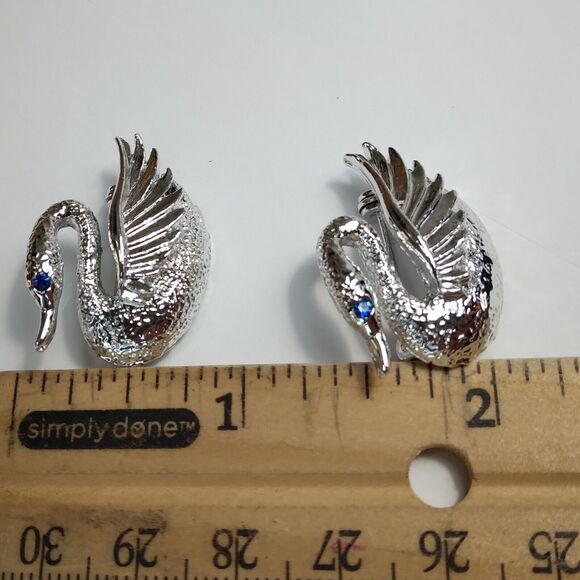 2 Swan Brooch Vintage Gerry's MCM Silver Tone & Blue Rhinestone Bird Pins - Picture 8 of 8